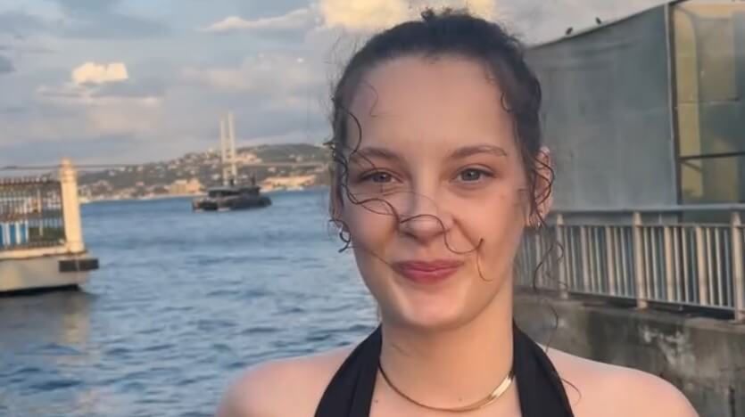 Merve Ateş 1 Merve Ateş Kimdir